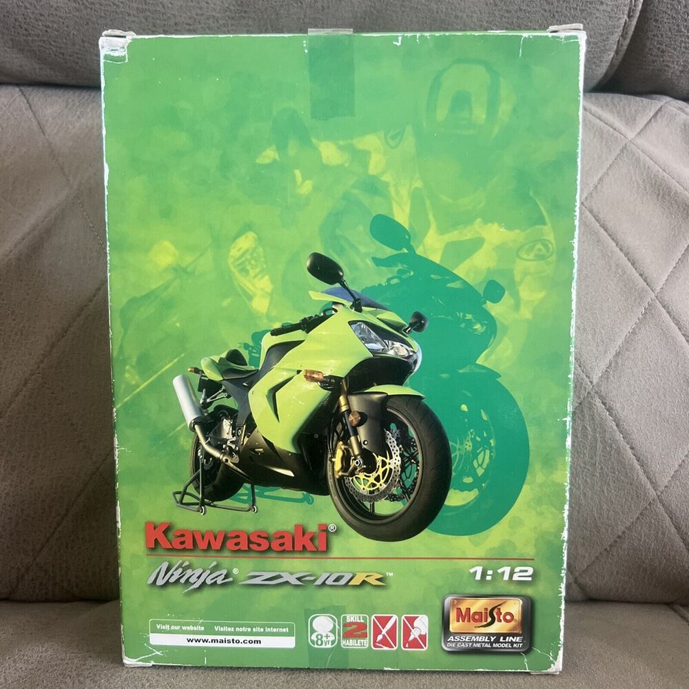 MAISTO 2005 KAWASAKI NINJA ZX-10R Black 1/12 :DIECAST KIT #39055
